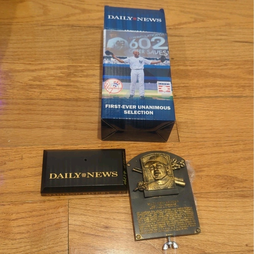 Vintage Yankees Memorabilia Mariano Rivera HOF Limited Edition Plaque‎